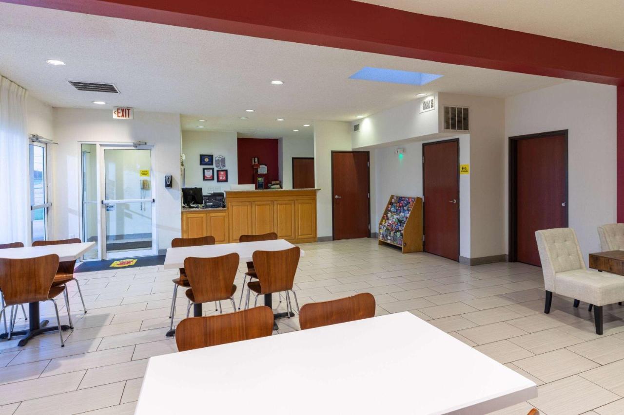 Super 8 By Wyndham Garland Rowlett East Dallas Area Экстерьер фото
