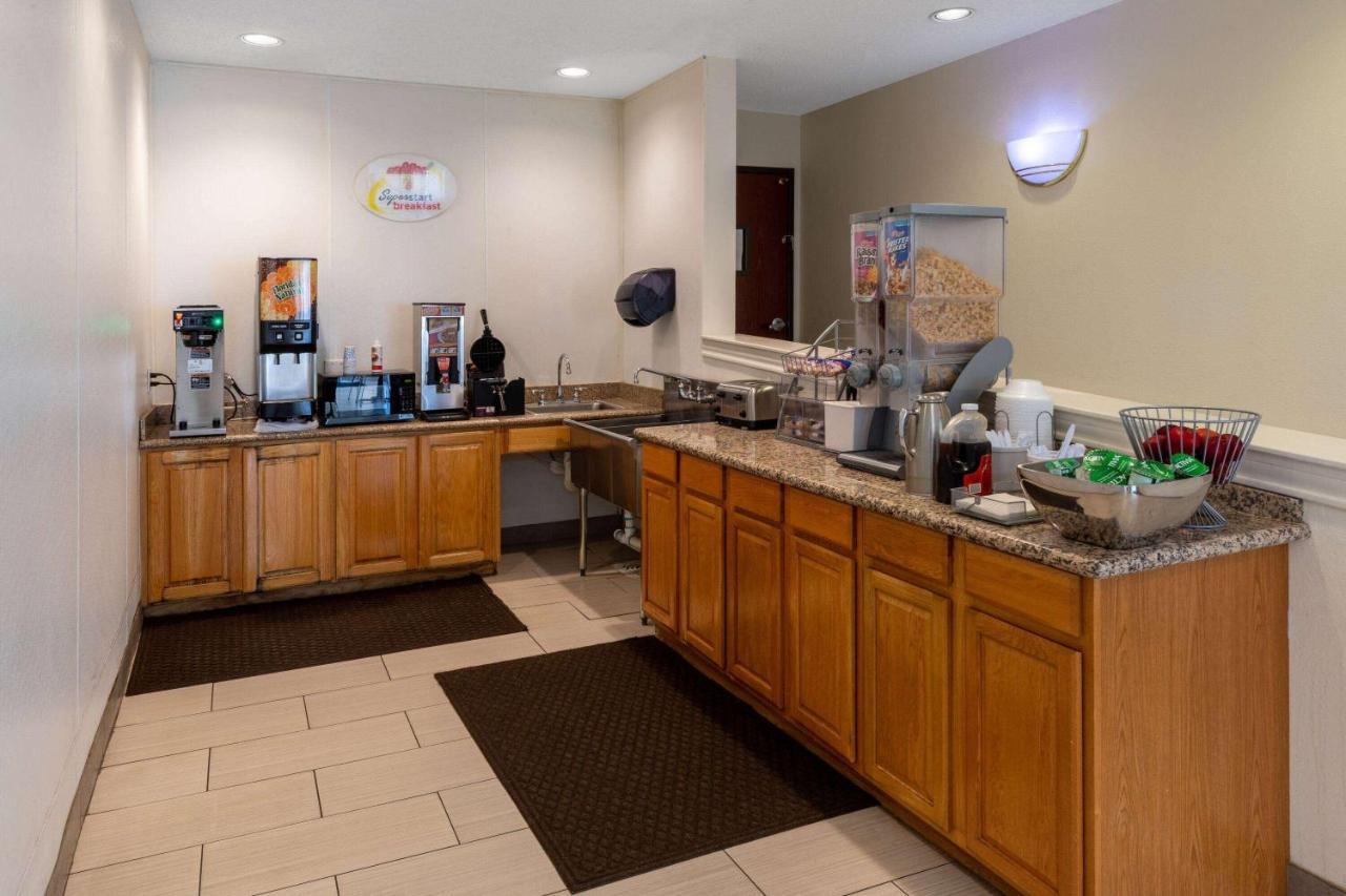 Super 8 By Wyndham Garland Rowlett East Dallas Area Экстерьер фото